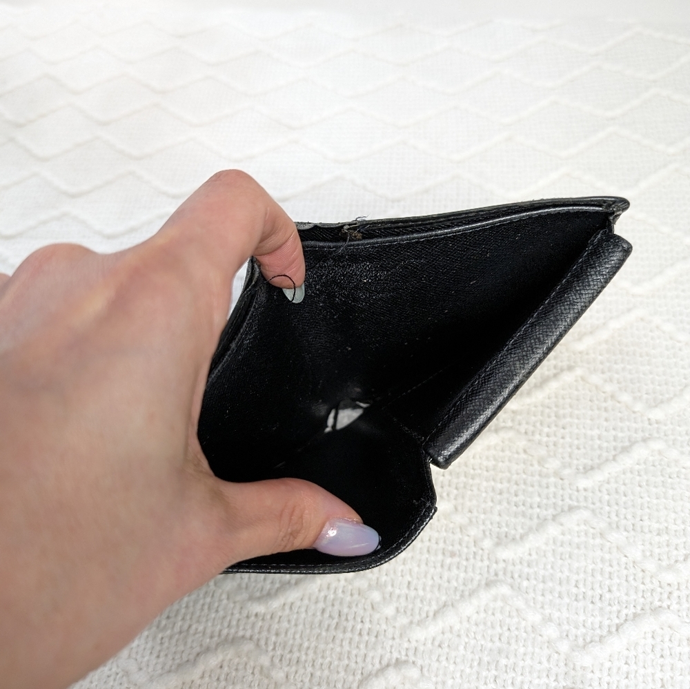 Louis Vuitton Epi Leather Bifold Wallet - Picture 8 of 9